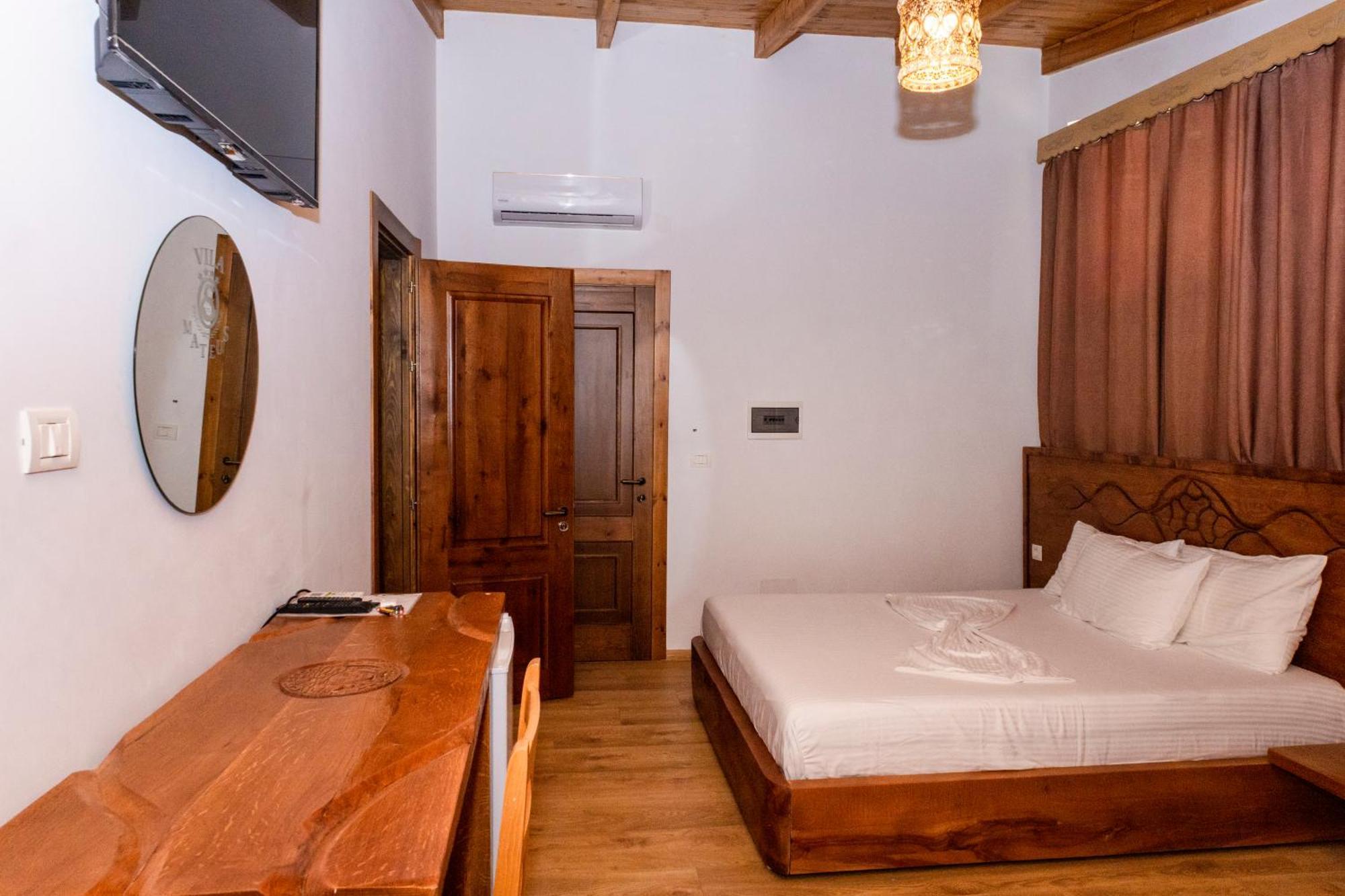 Vila Mateus Himare Buitenkant foto