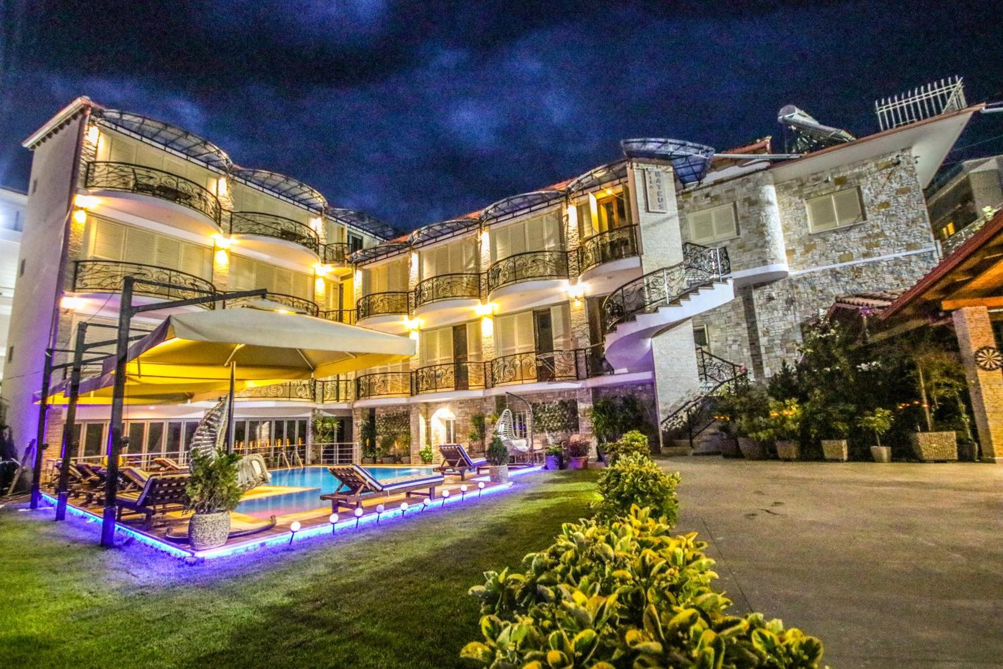 Vila Mateus Himare Buitenkant foto